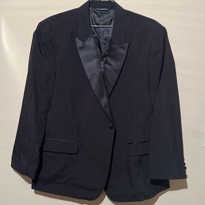 Tuxedo Jacket Men’s 46 Short - NEW!